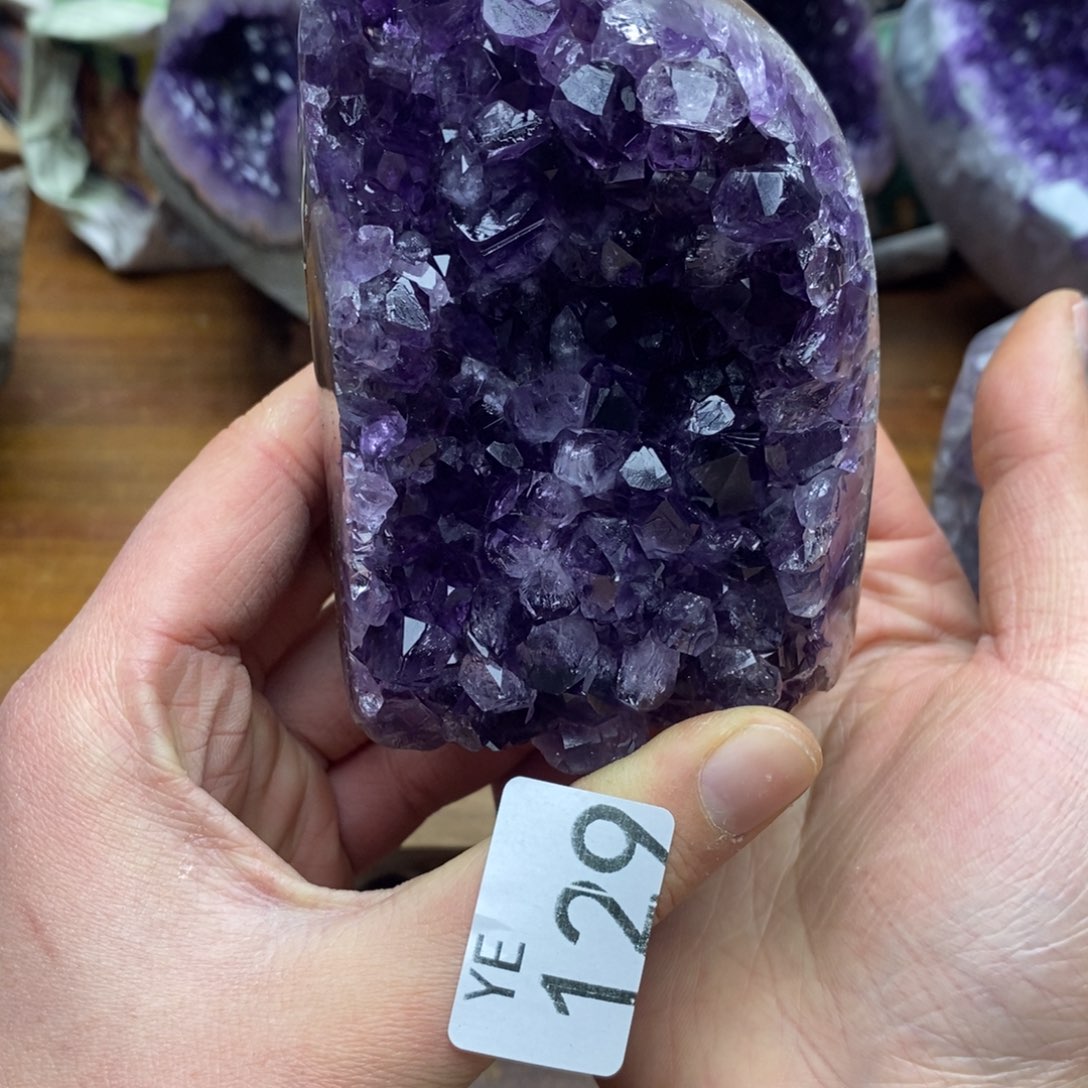 水晶大型摆件（非配饰）未镶嵌