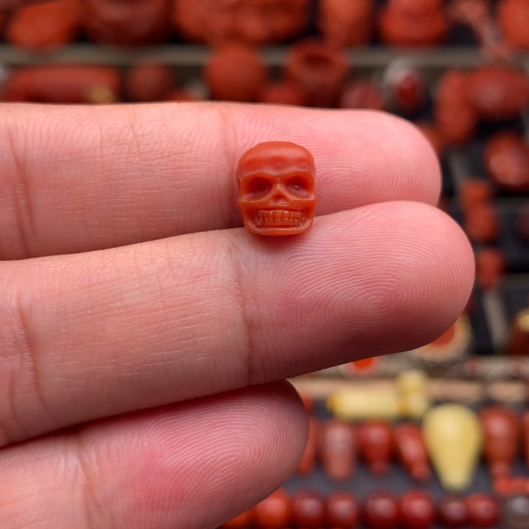 南红玛瑙未镶嵌骷髅头