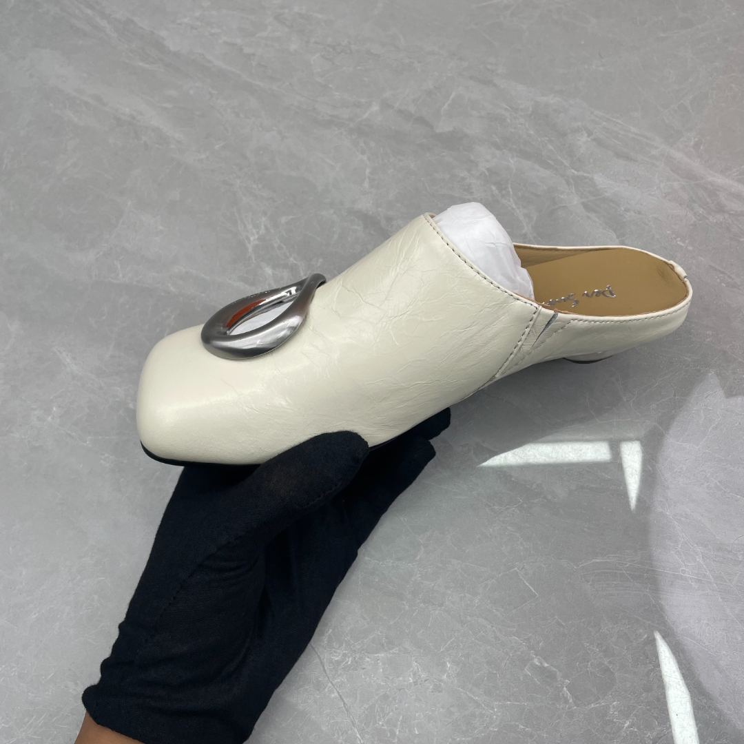 拖鞋女 (牛皮) 7860（孤品）f区36码