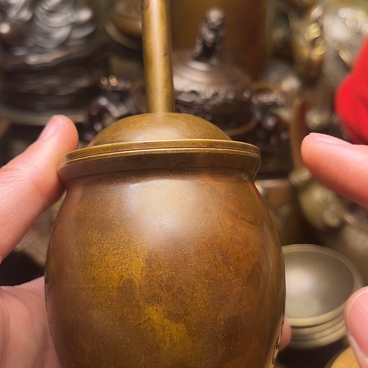 精美铜器批发档口
