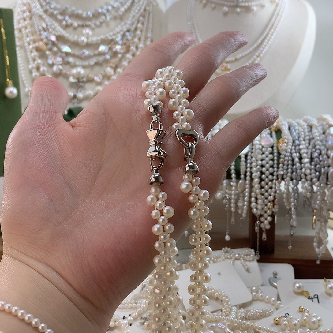 C***c颈饰淡水珍珠合金