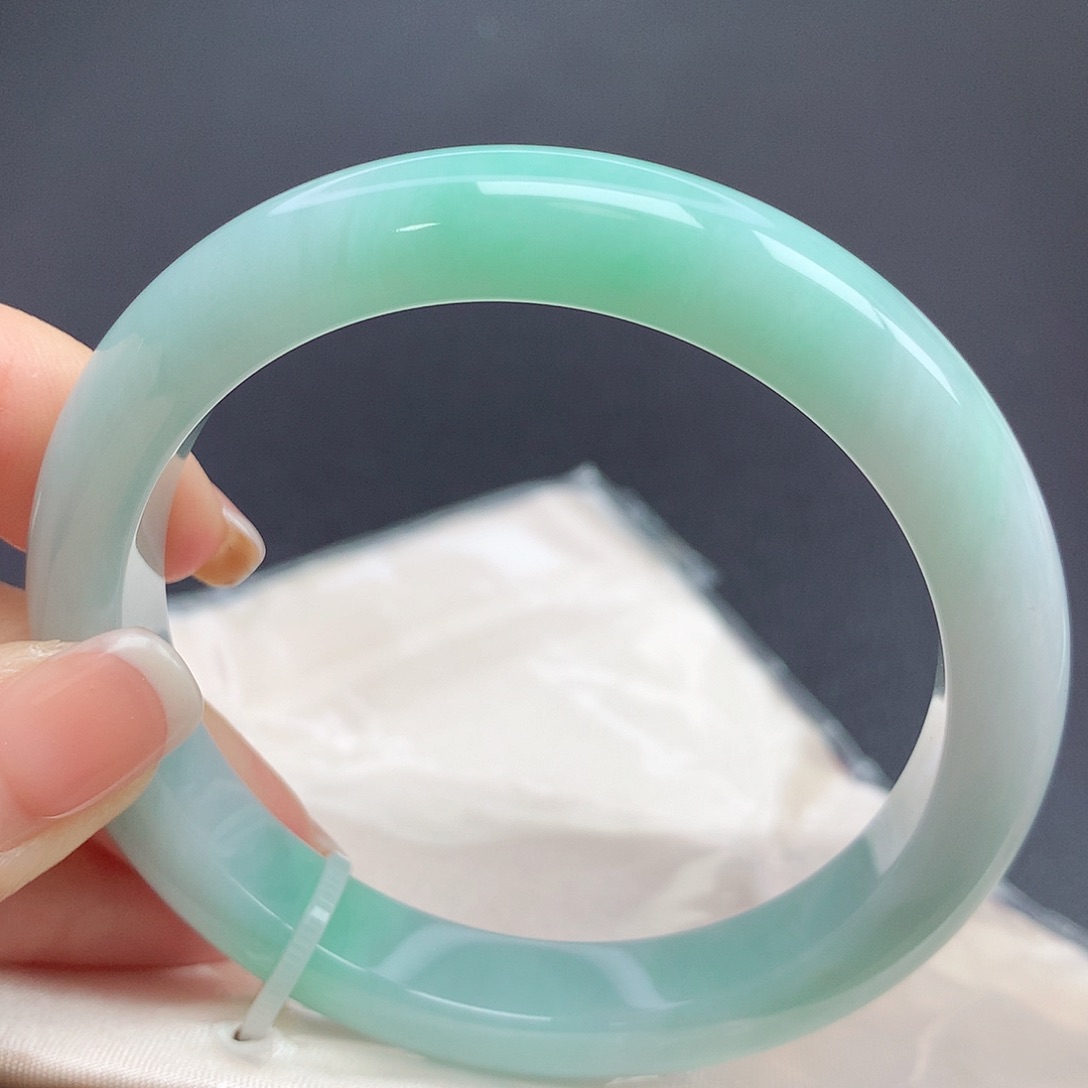 翡翠手镯未镶嵌03m n n n n n n n