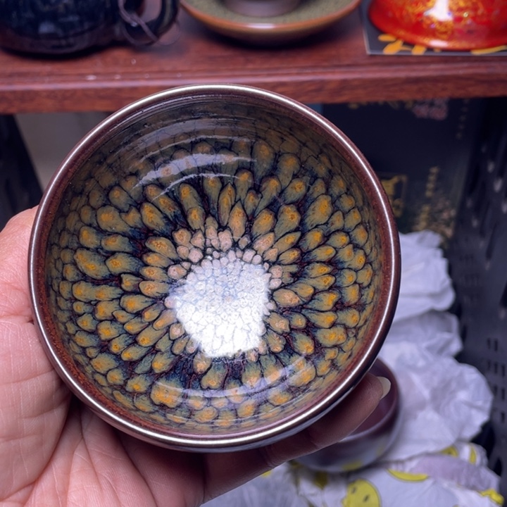 茶盏我在等一位老母亲