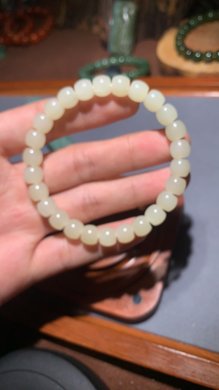 新疆和田玉精工单圈手串