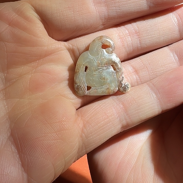 读***阁和田玉（糖玉）未镶嵌挂件