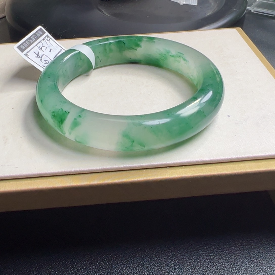 石英质玉手镯未镶嵌56.57