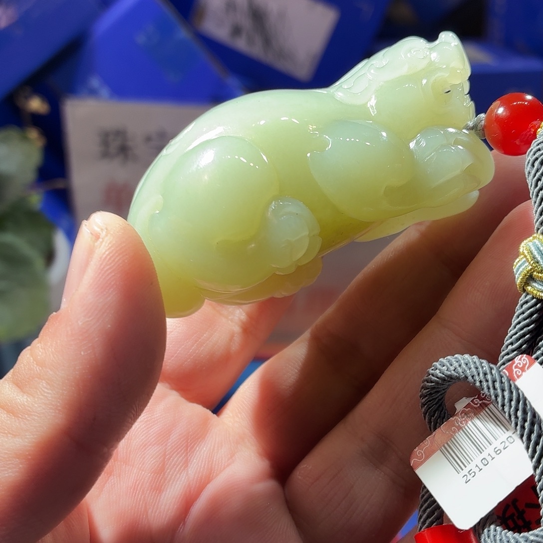 和田玉（糖玉）未镶嵌颈饰