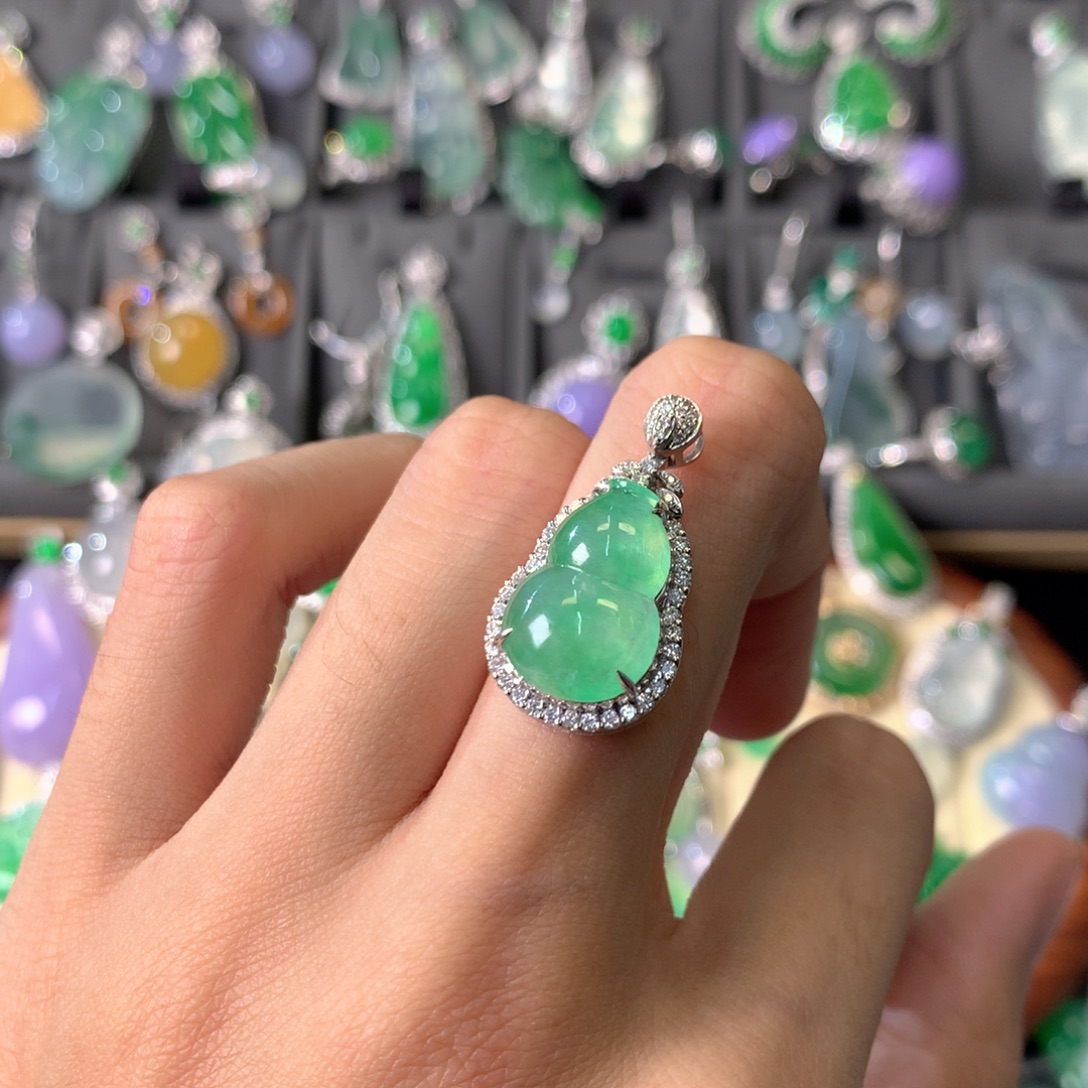 翡翠18K金镶嵌吊坠(不含链)