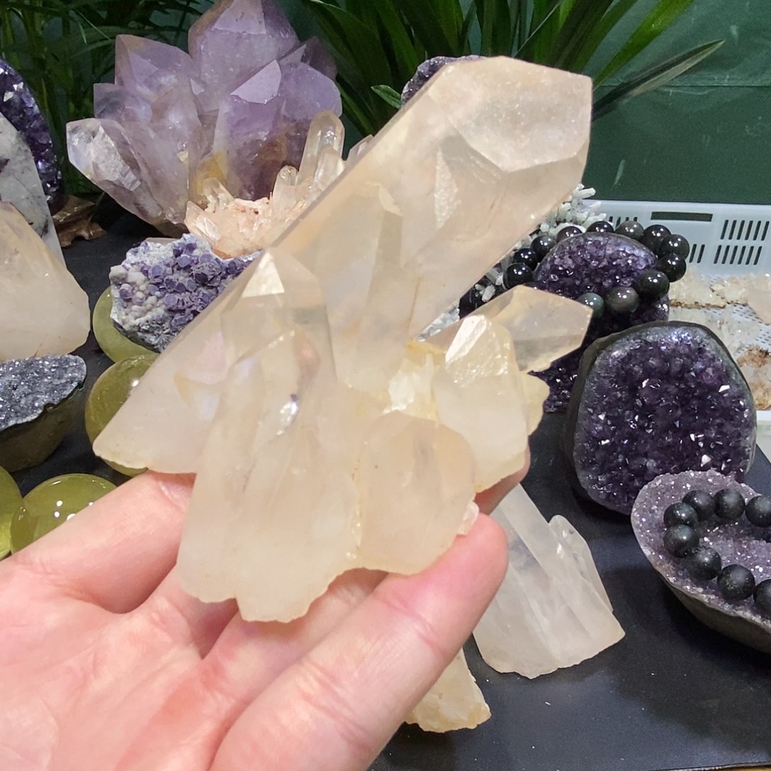 未镶嵌珠宝半成品水晶