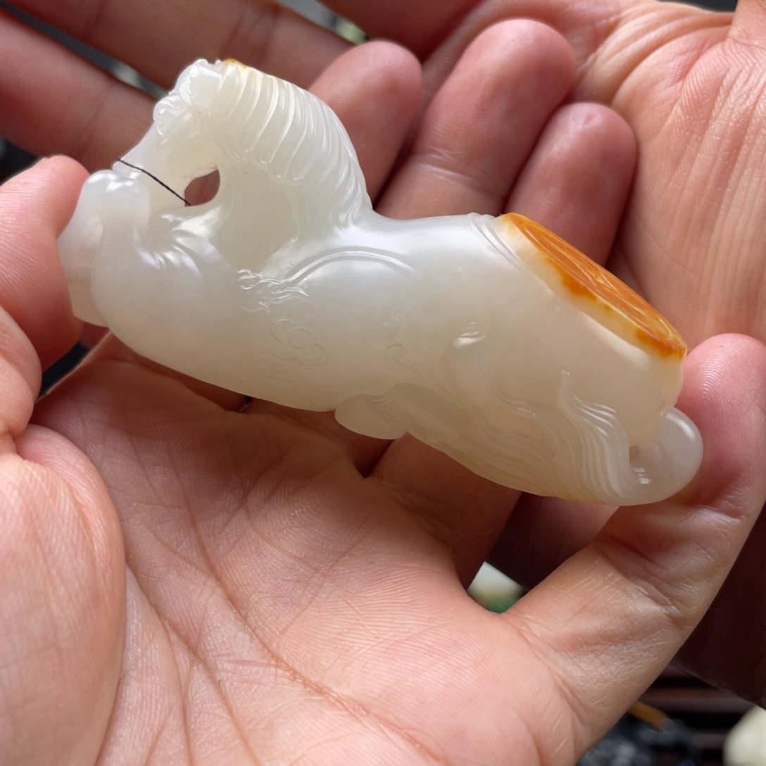 未镶嵌和田玉摆件