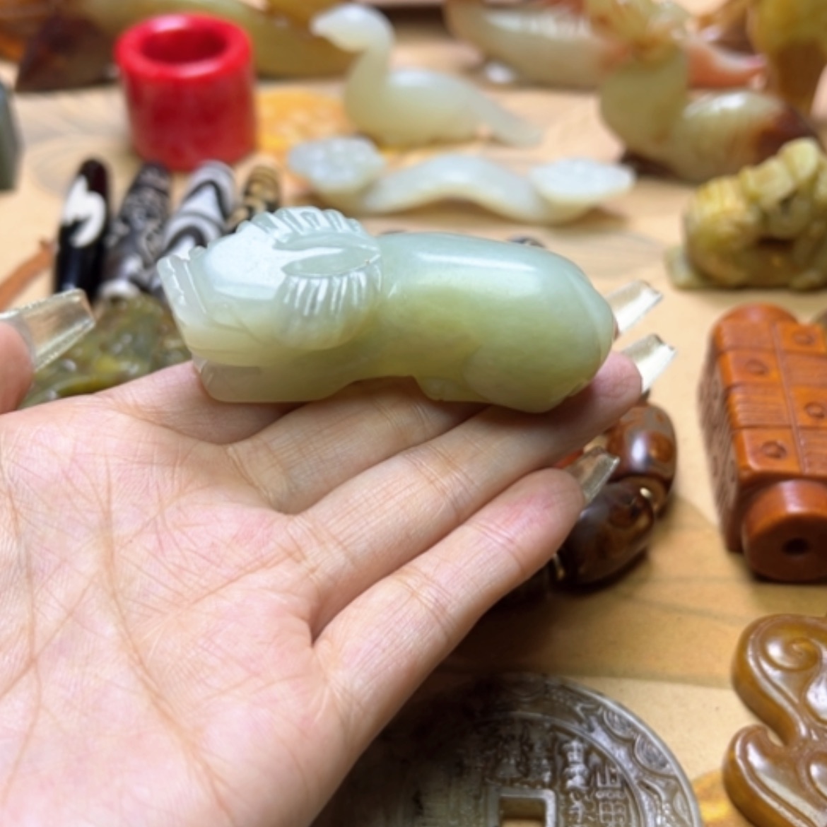 【闪购商品】蛇纹石玉颈饰未镶嵌