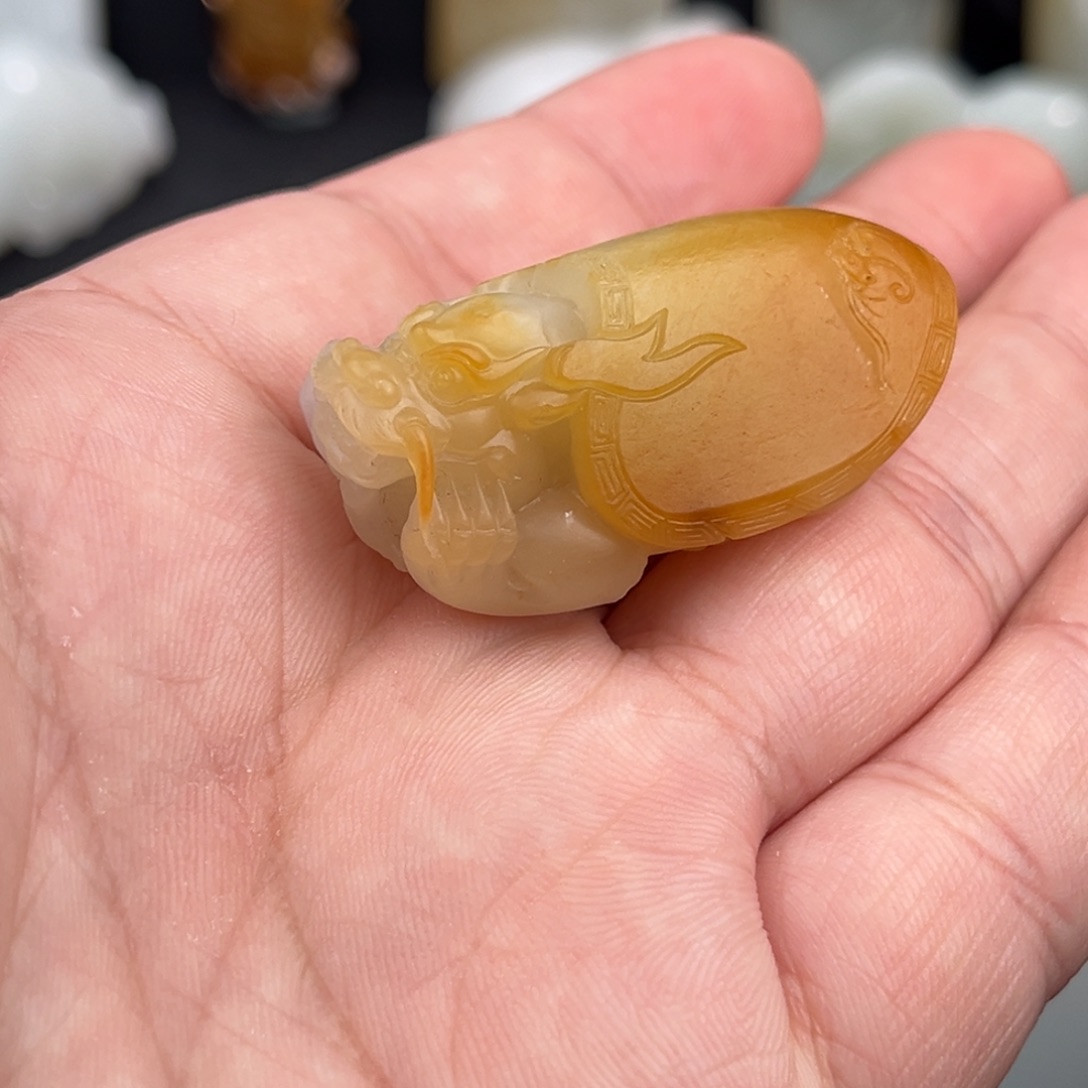 吊坠(赠链)未镶嵌和田玉