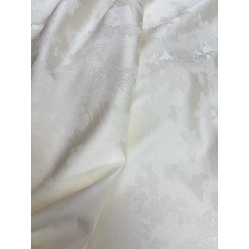 米白色蝶恋花立体提花新中式时尚服装面料