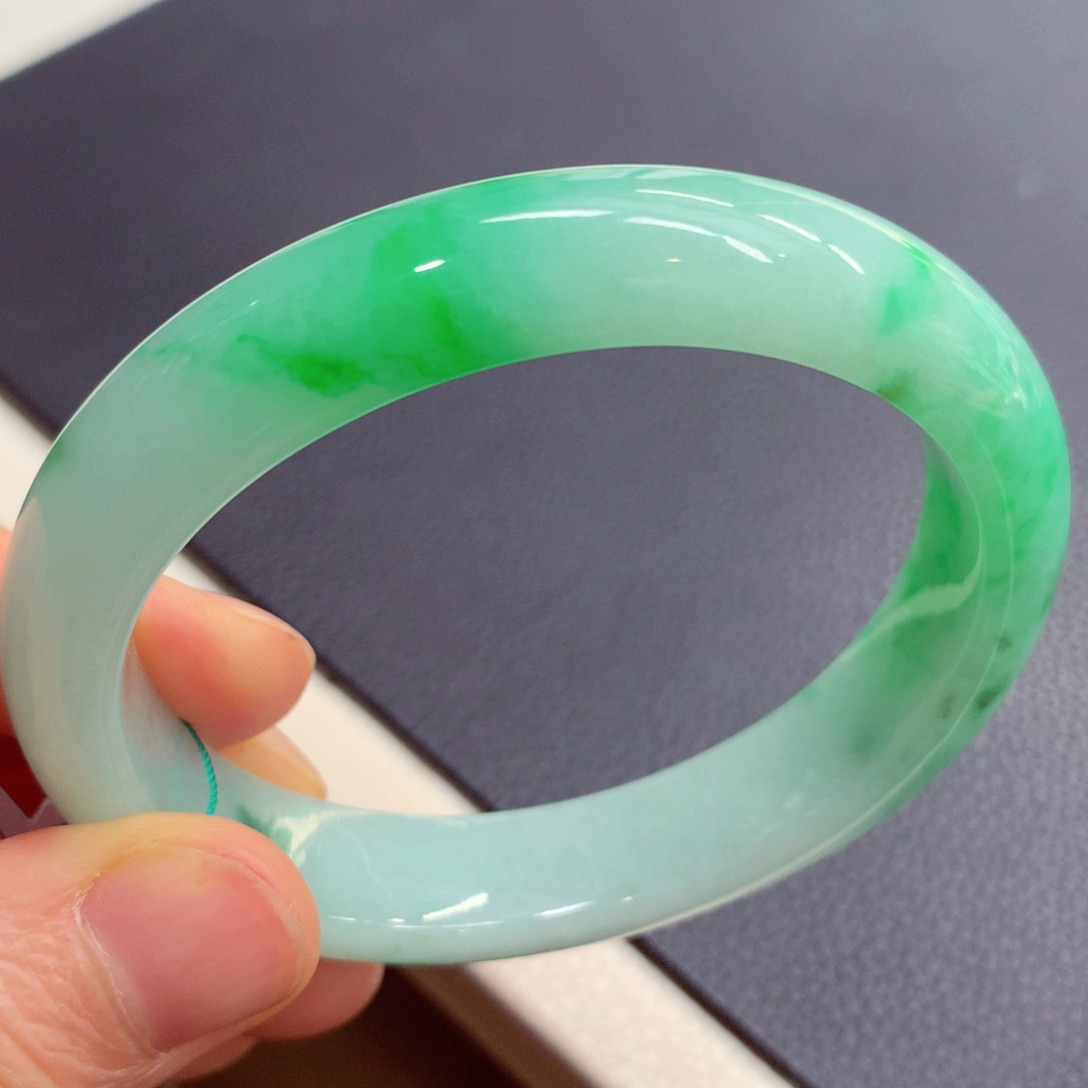 未镶嵌手镯翡翠翡翠