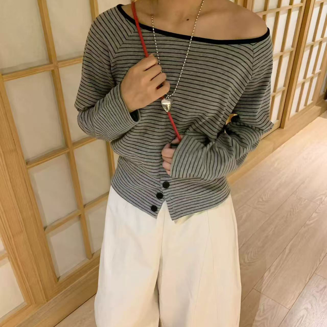 气质韩版简约女装