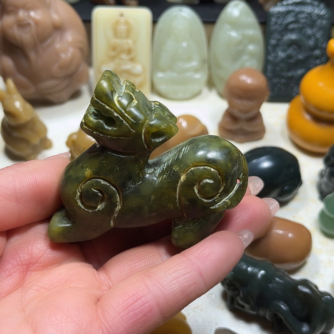 白玉菩提吊坠白玉菩提吊坠