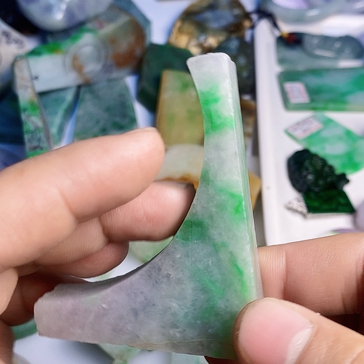 翡翠散珠天然翡翠A货挂件