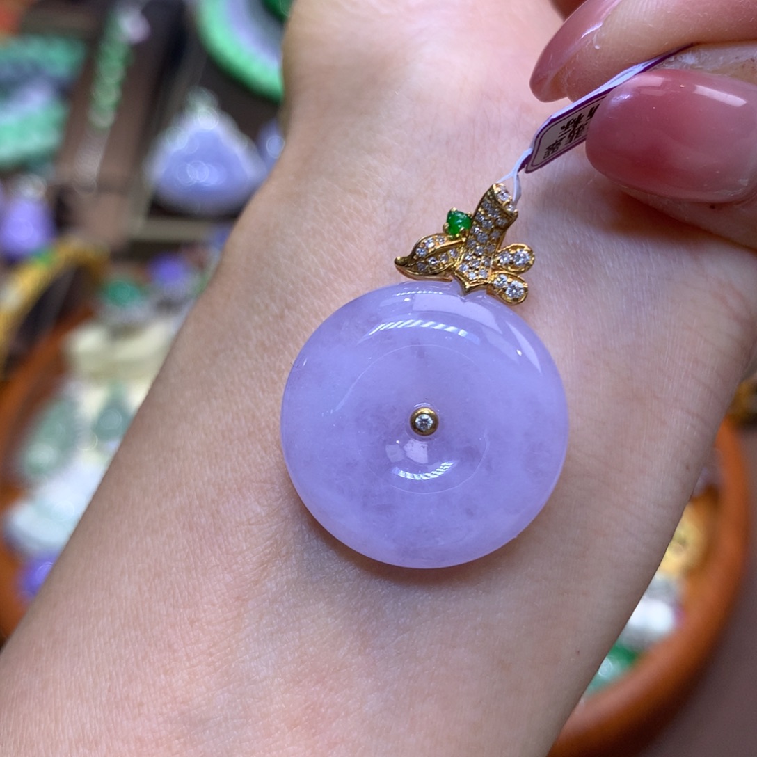 翡翠18K金镶嵌颈饰