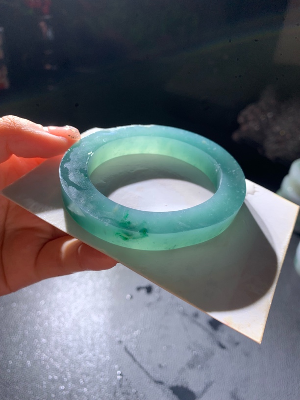 天然A货翡翠（冰蓝飘阳绿贵妃）翡翠手镯