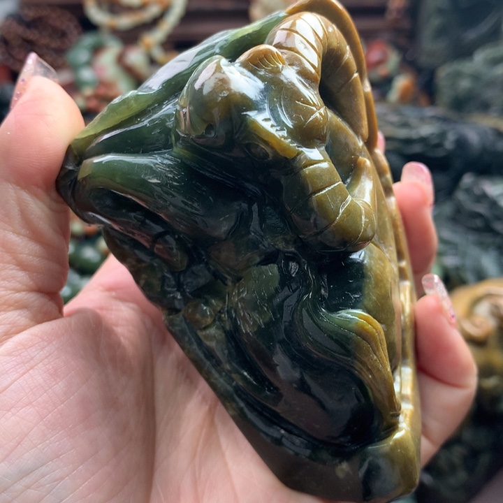 岫岩河磨玉（透闪石质玉）把件未镶嵌