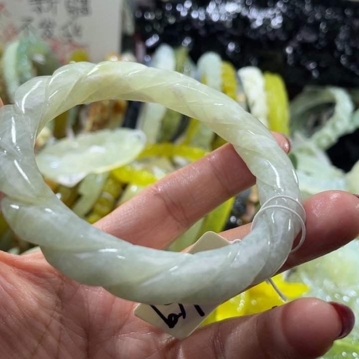 岫玉未镶嵌手镯59.60