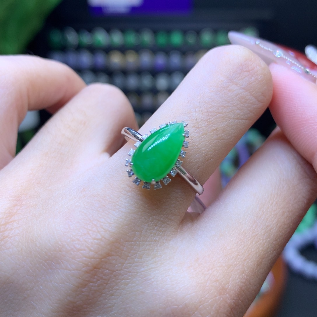 翡翠颈饰18K金镶嵌天然