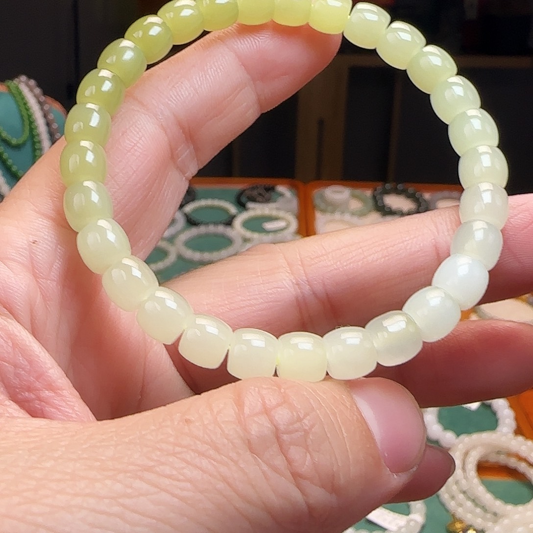 和田玉未镶嵌手链