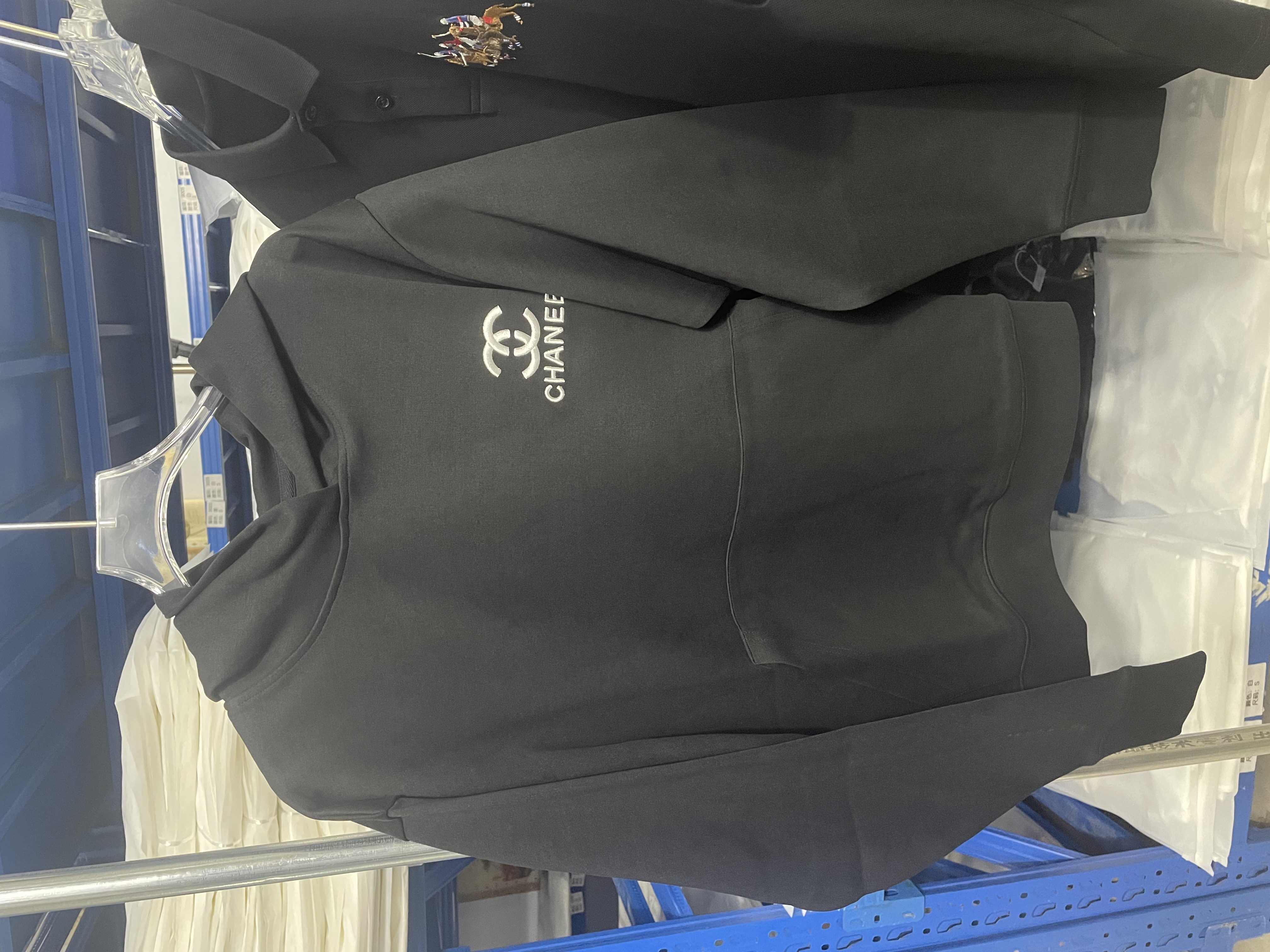 2025秋冬潮流款式圆领简约男女同款卫衣2000