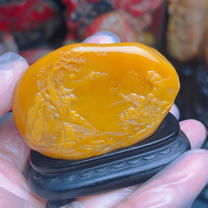 老挝石沐**风老挝田黄精品摆件