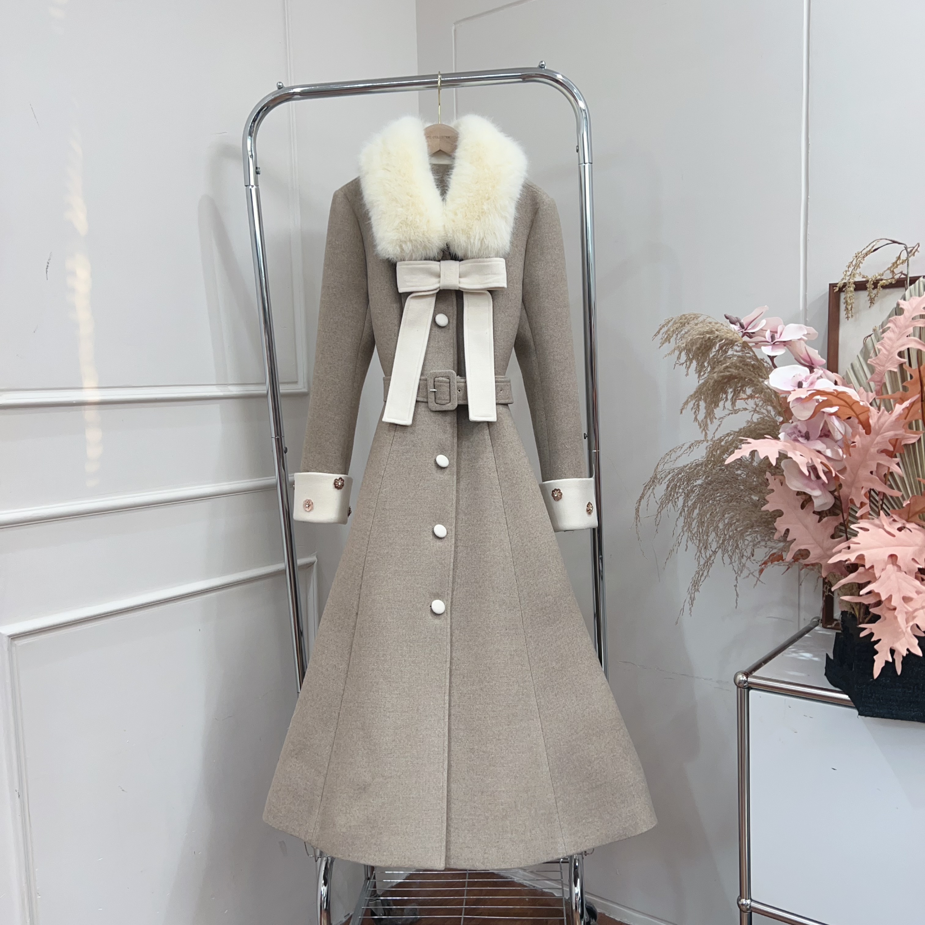 拉夏贝尔2025年冬季新款时尚简约保暖百搭宽松羽绒服 27264 JCK