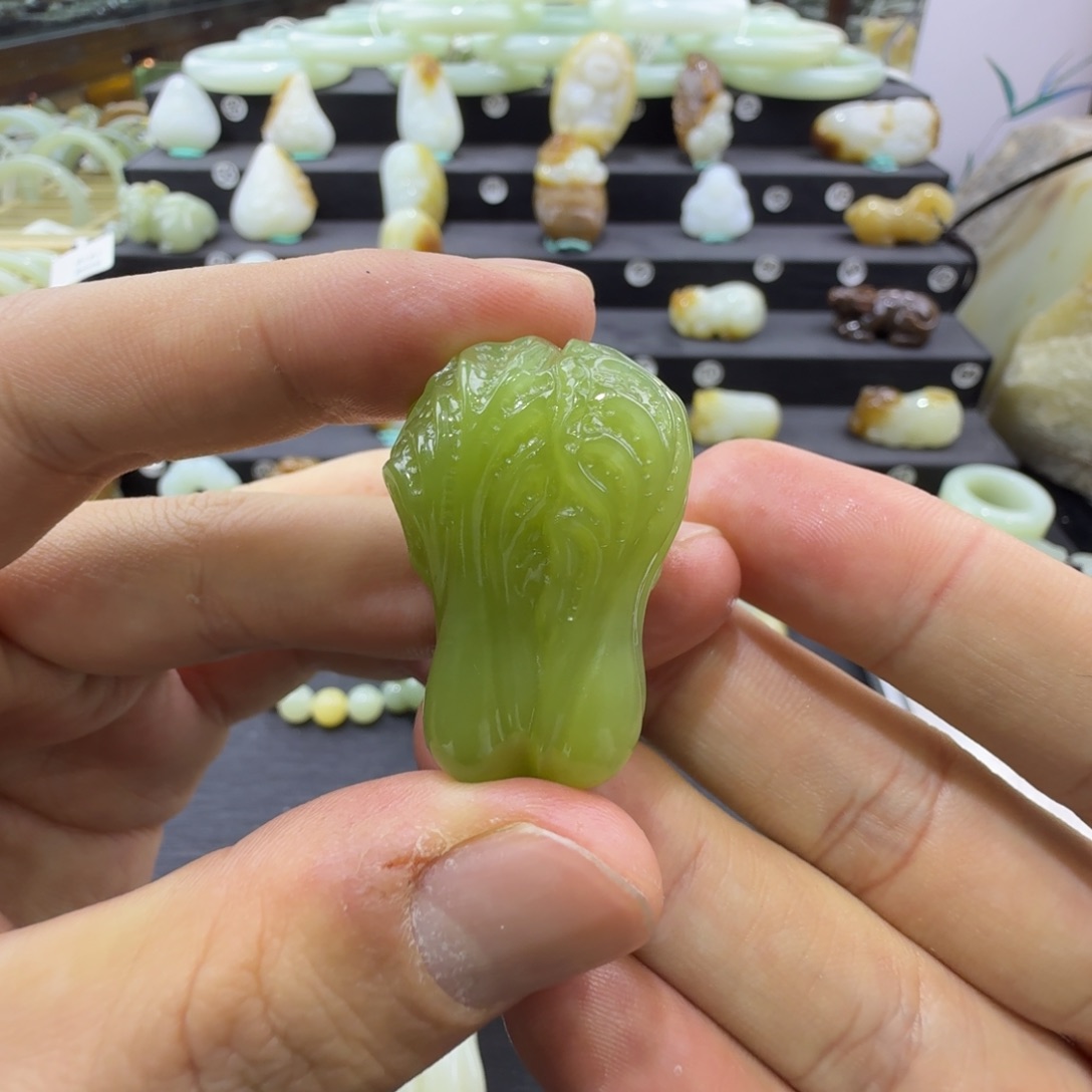 和田玉未镶嵌吊坠(赠链)新疆和田玉白菜