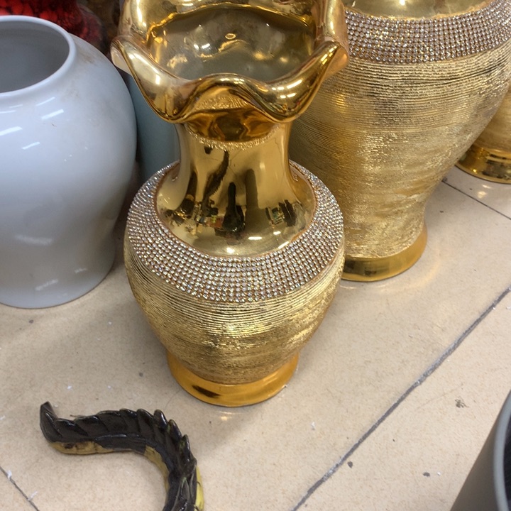 摆件房*微瑕陶瓷介意勿拍