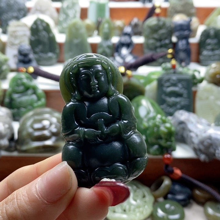 和田玉颈饰未镶嵌