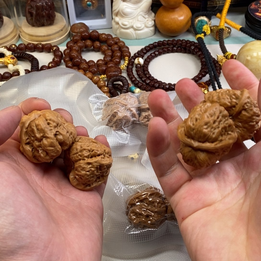 吊坠文玩核桃。。。。。。。。。。。。。