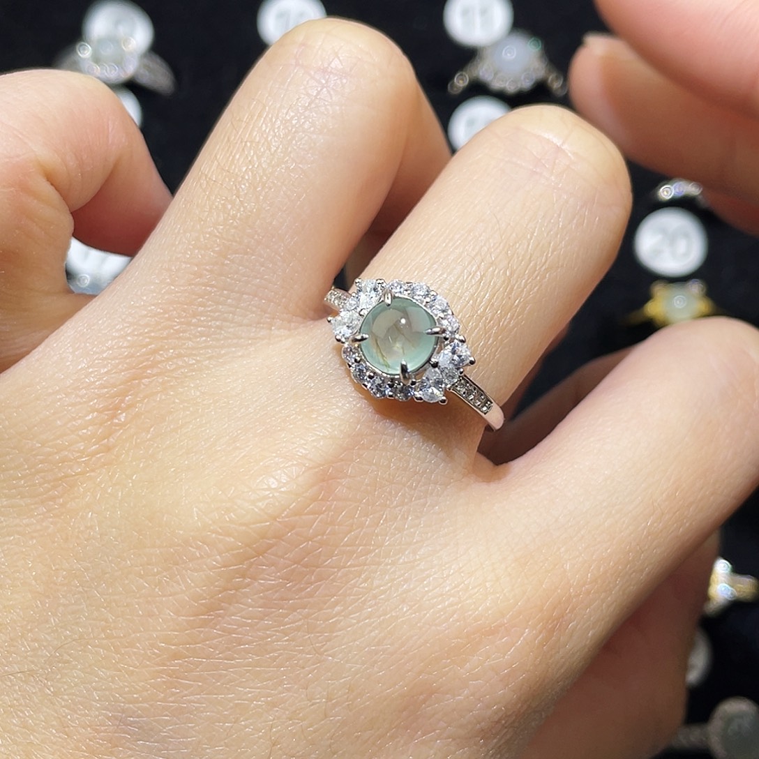 翡翠未镶嵌戒指戒指