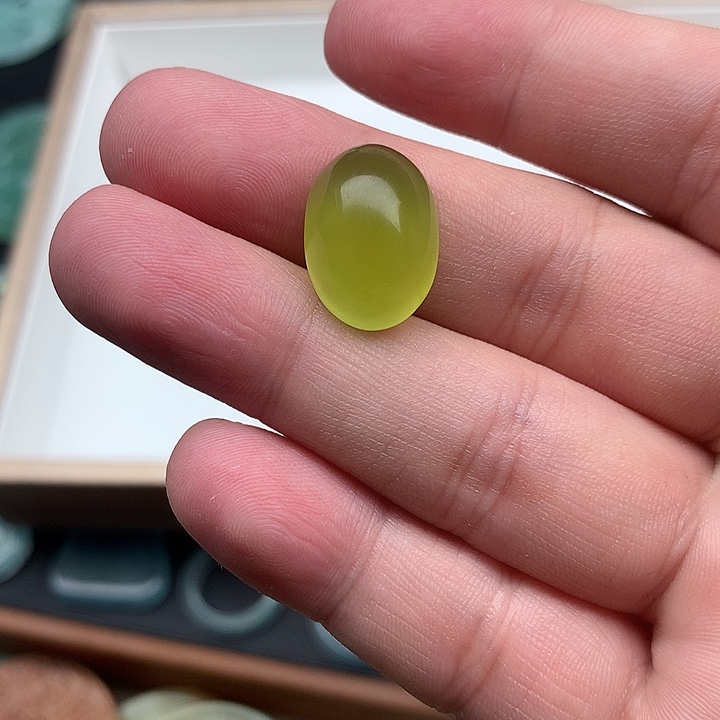 岫玉未镶嵌颈饰戒面