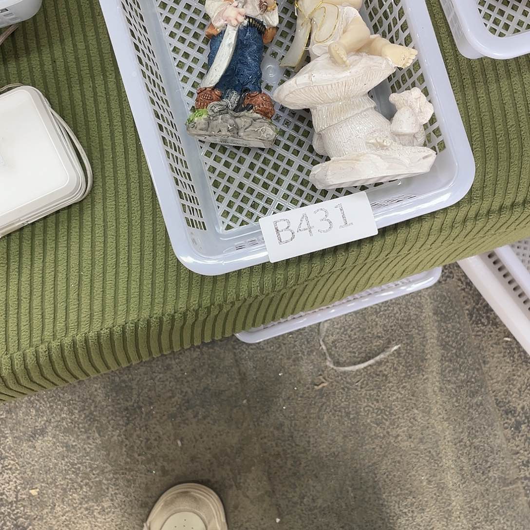 摆件皮*孤品老货微瑕瓷