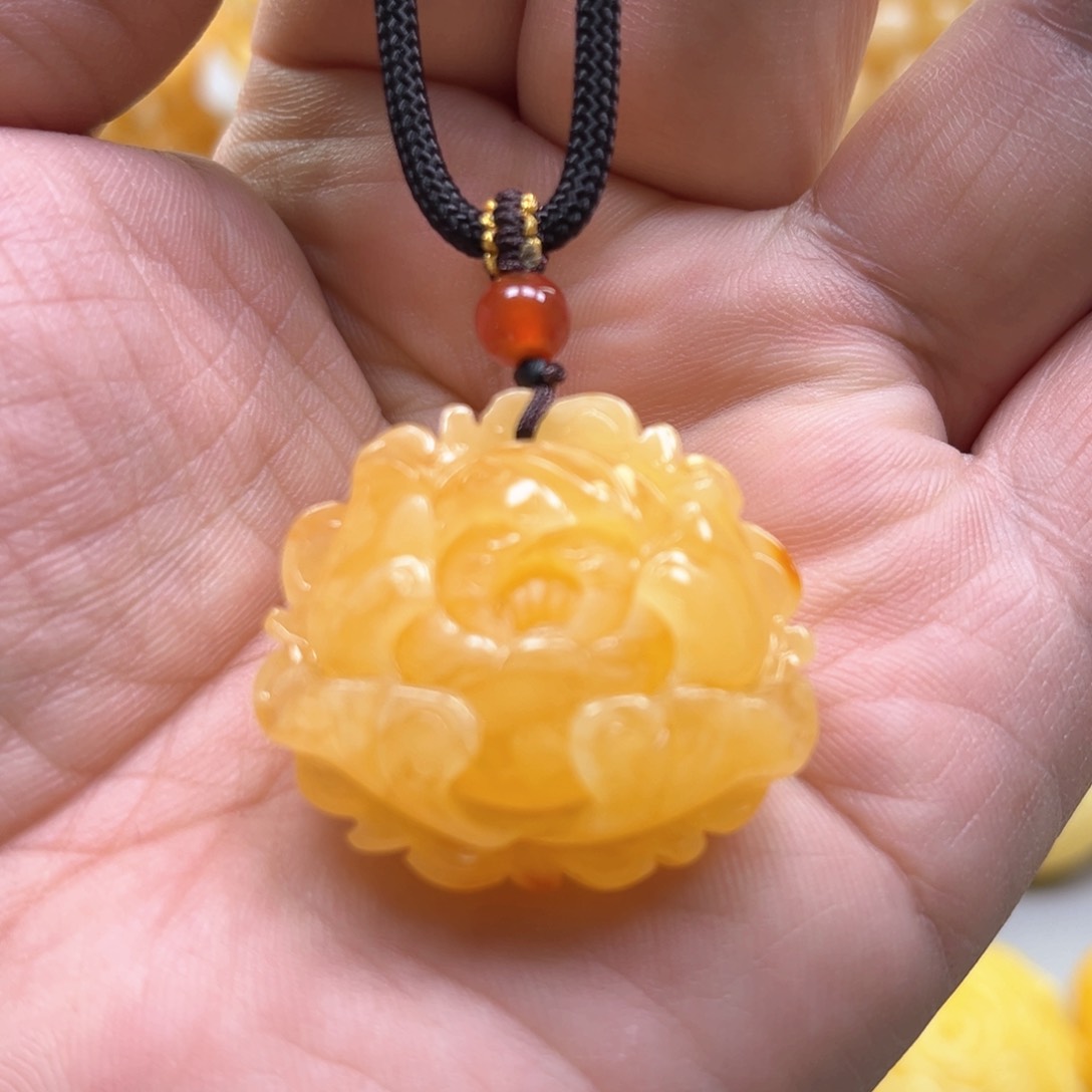 琥珀颈饰未镶嵌吊坠