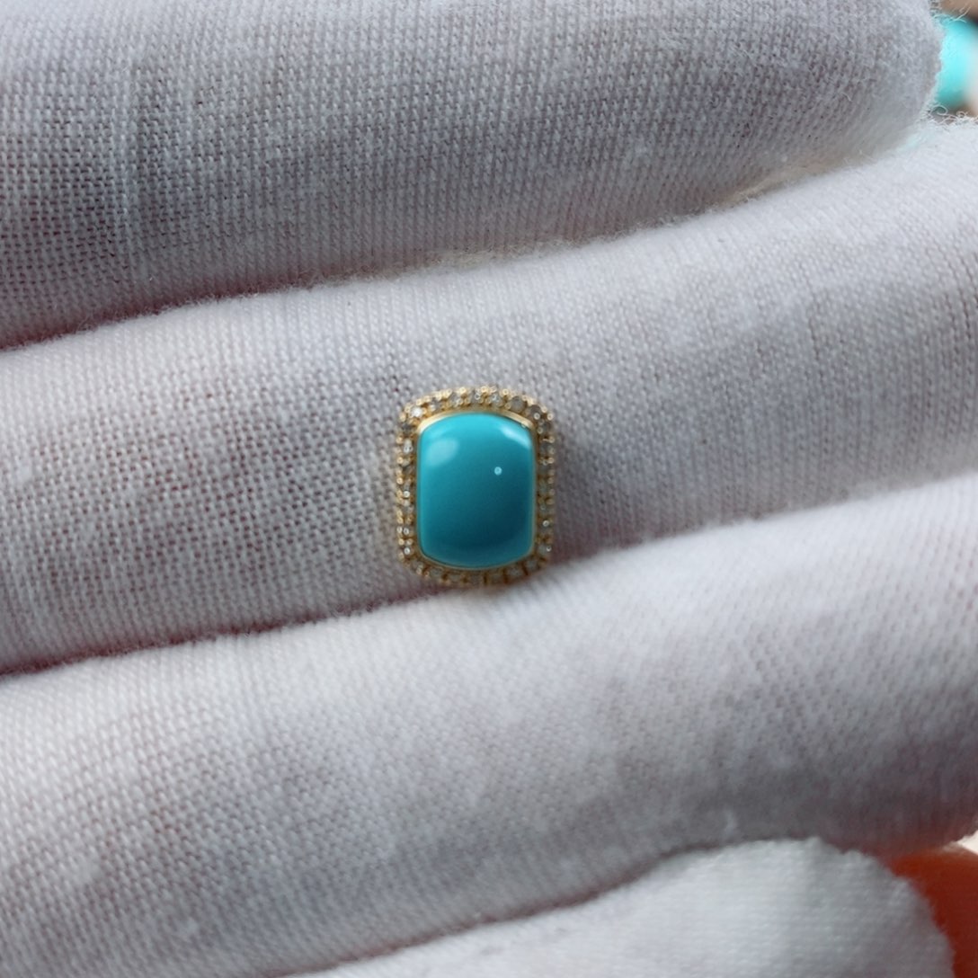 绿松石配饰未镶嵌