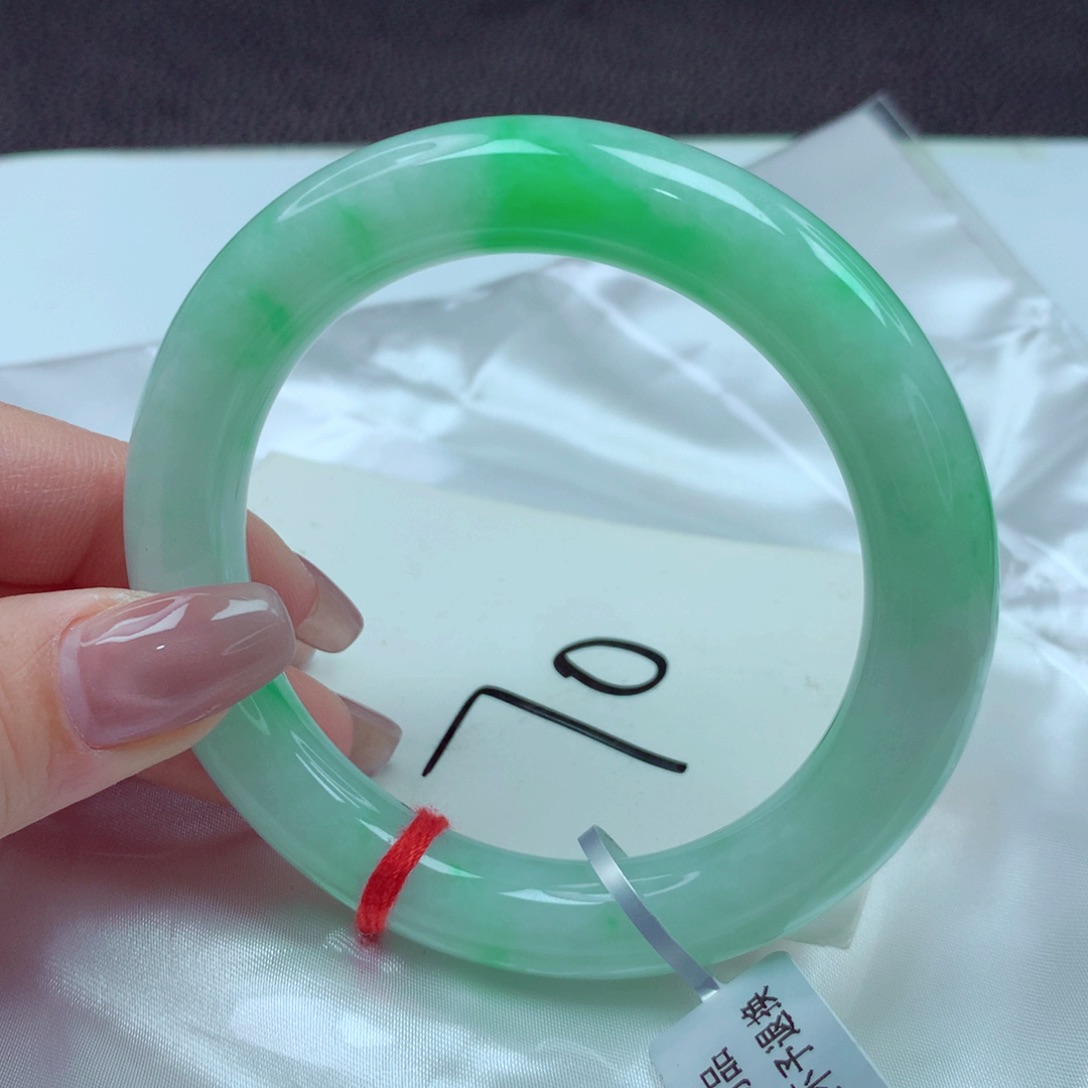 翡翠手镯未镶嵌手镯56