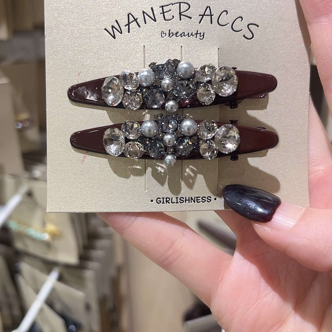 布艺非金属巧克力色带钻压夹一对