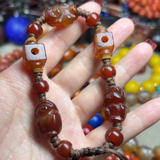 玛瑙/玉髓颈饰未镶嵌