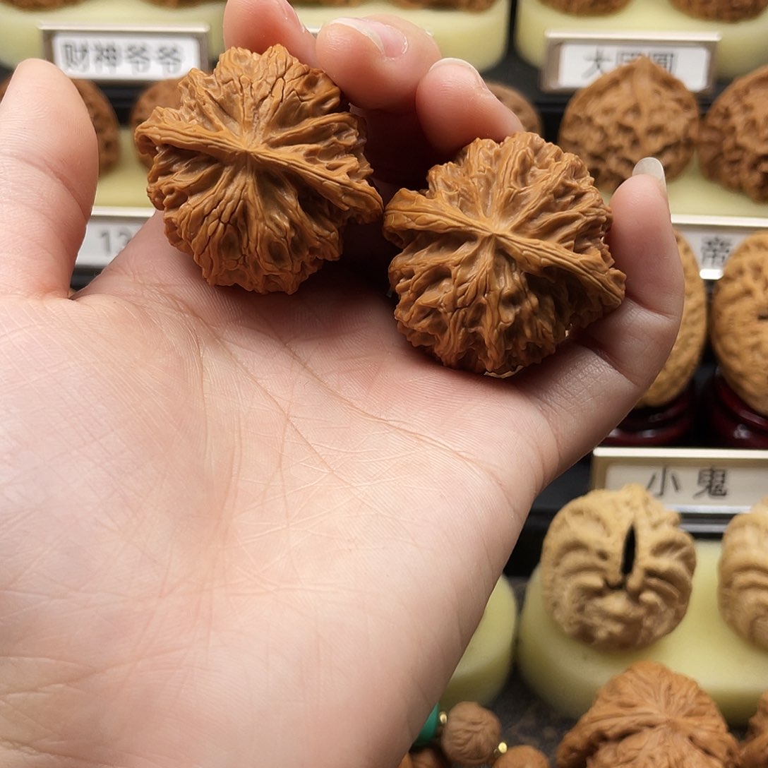 文玩核桃把件苹果园40尺192