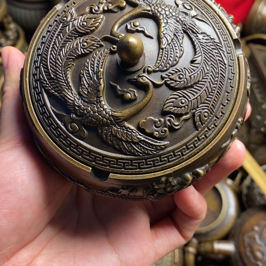 精美铜器做工精良