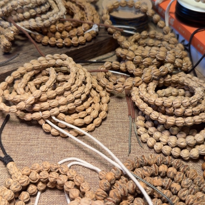 ****贝吊坠柏香籽/百香籽