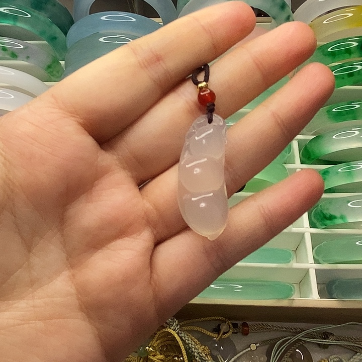 石英质玉未镶嵌手镯