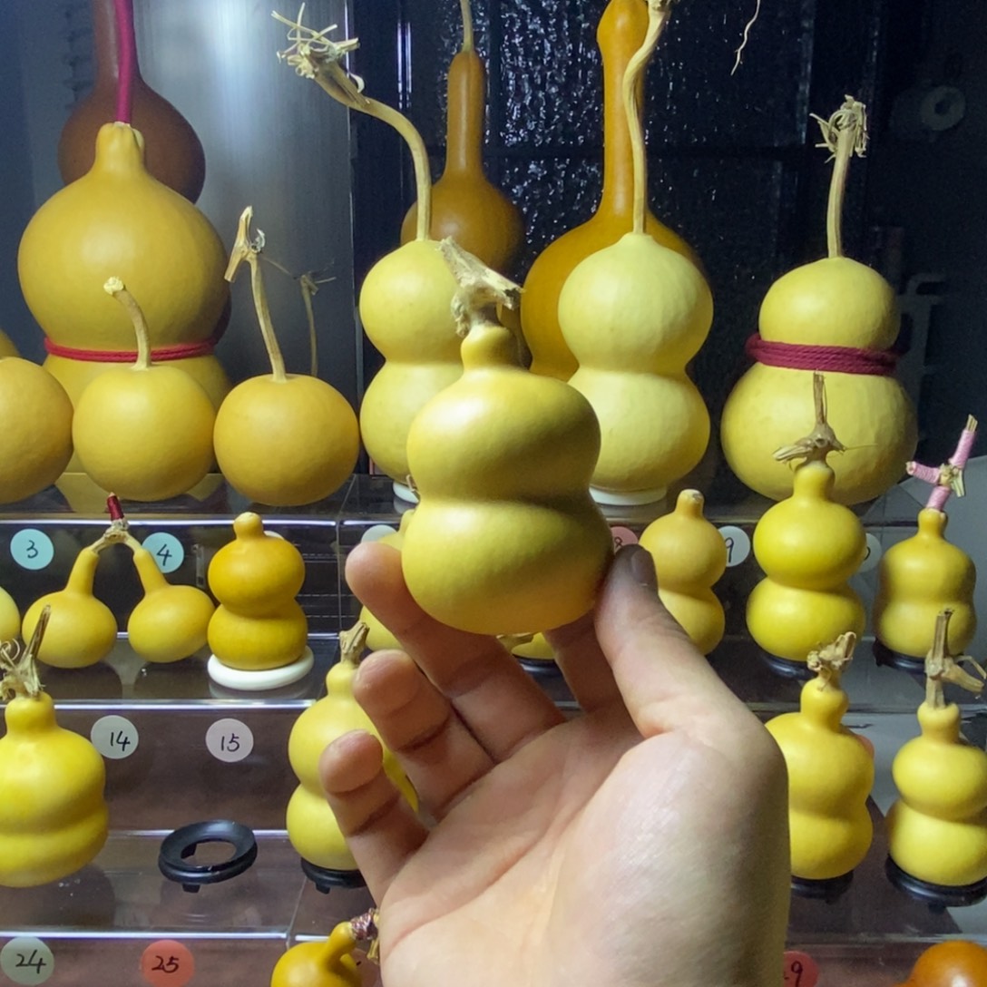 金***娃文玩葫芦，手把件吧