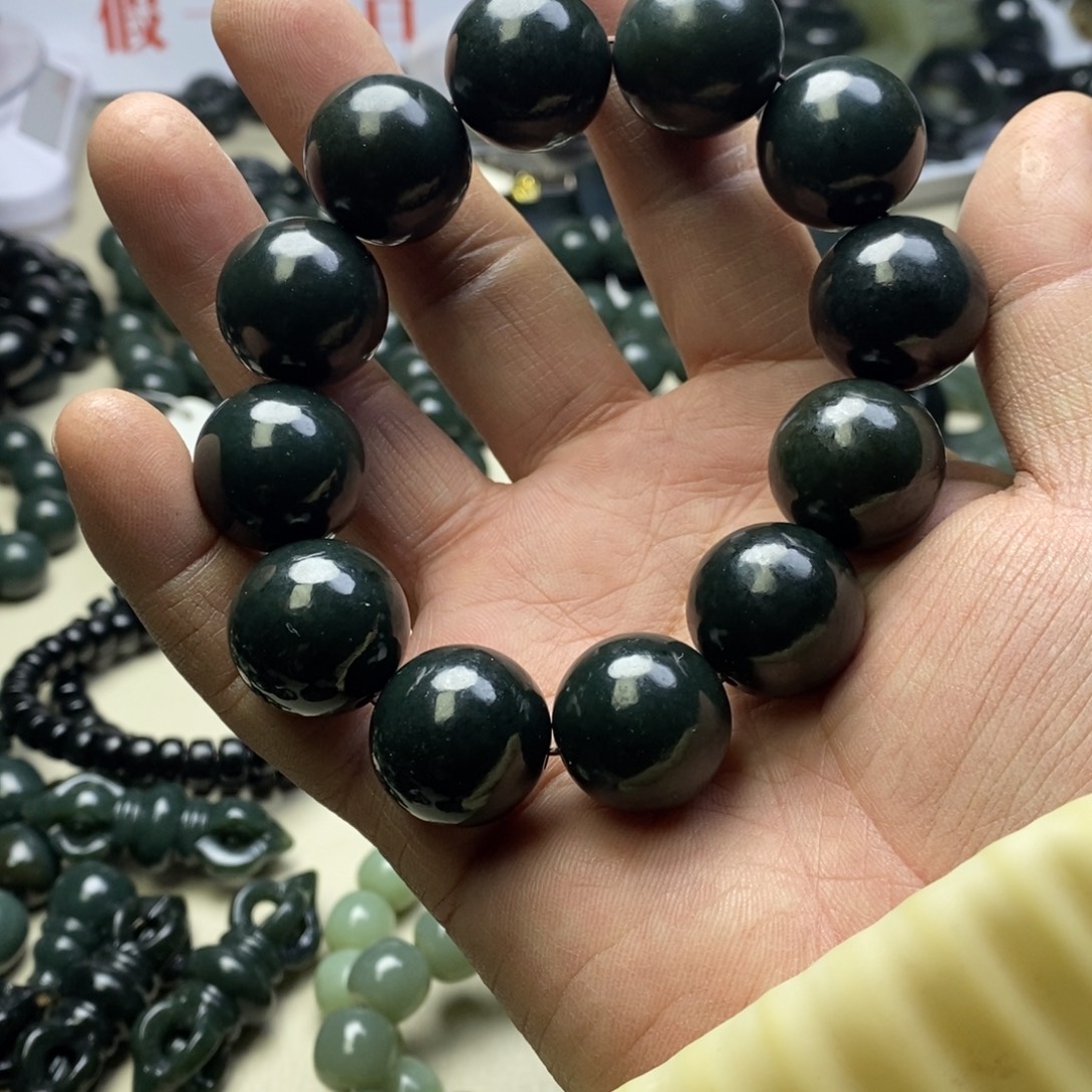 秋***话和田玉未镶嵌手链和田玉卡20圆珠