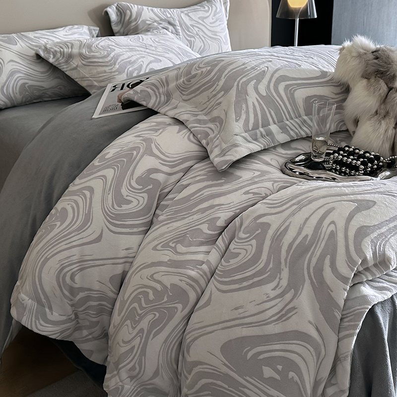 水星高端适用家纺冬季高端保暖云芙绒加厚四件套立体雕花牛奶绒加