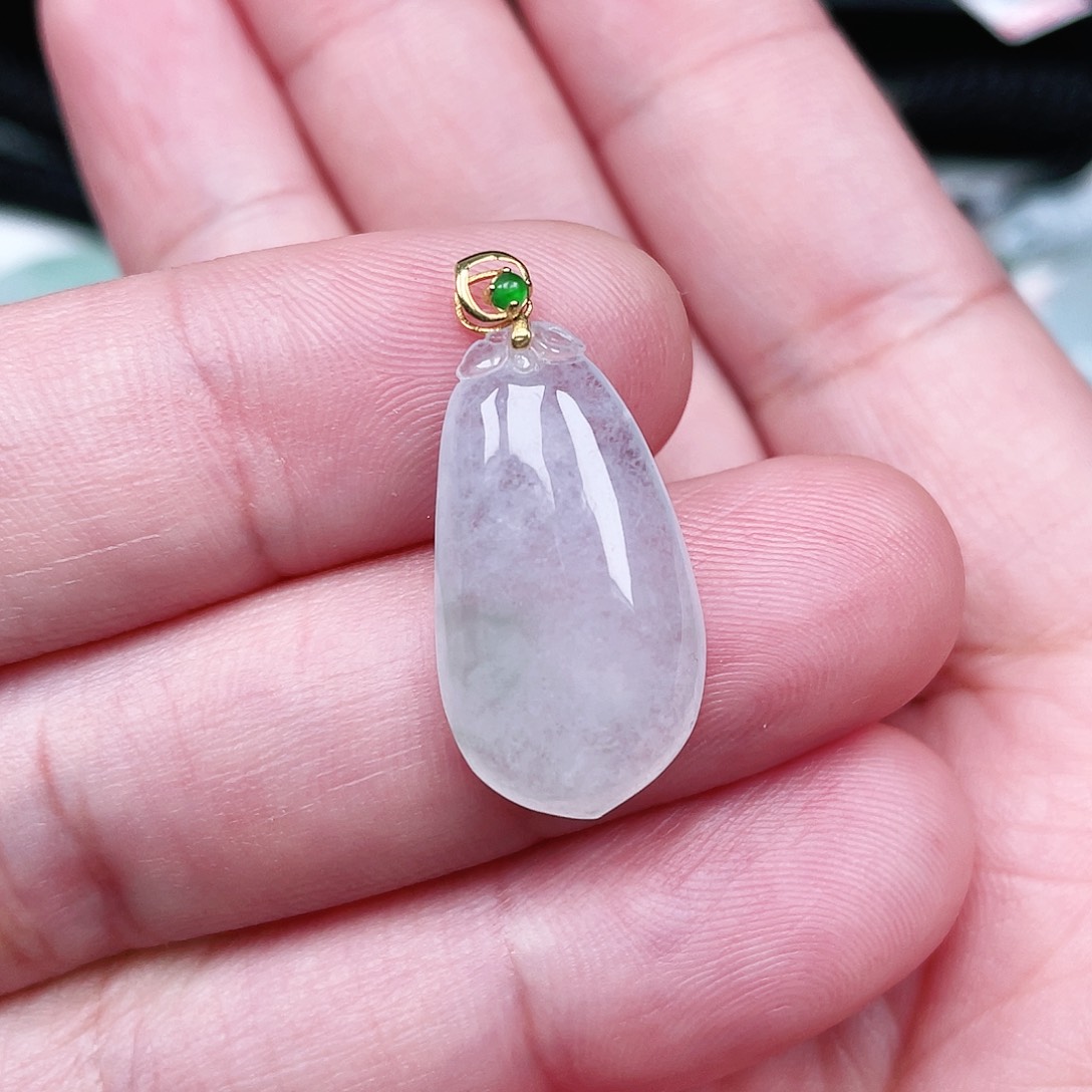 翡翠颈饰未镶嵌福瓜